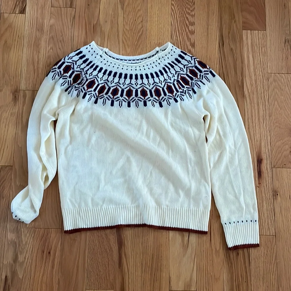 Light weight sweater - Picture 1 of 2